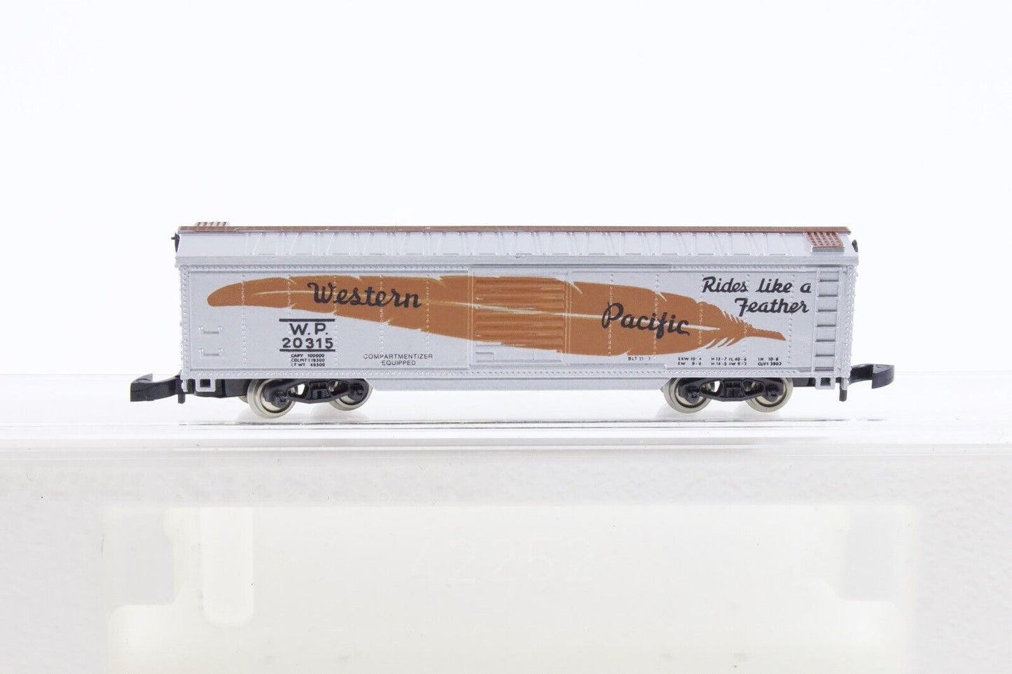 Marklin Mini-Club Z Western Pacific WP 20315 Box Car 8671