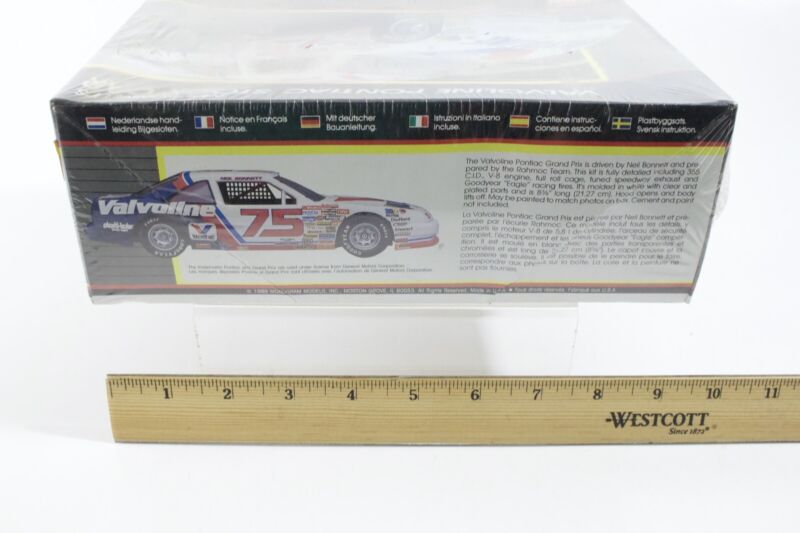 Pontiac Stock Car Valvoline #75 Neil Bonnett Monogram 1:24 Kit SEALED 2787