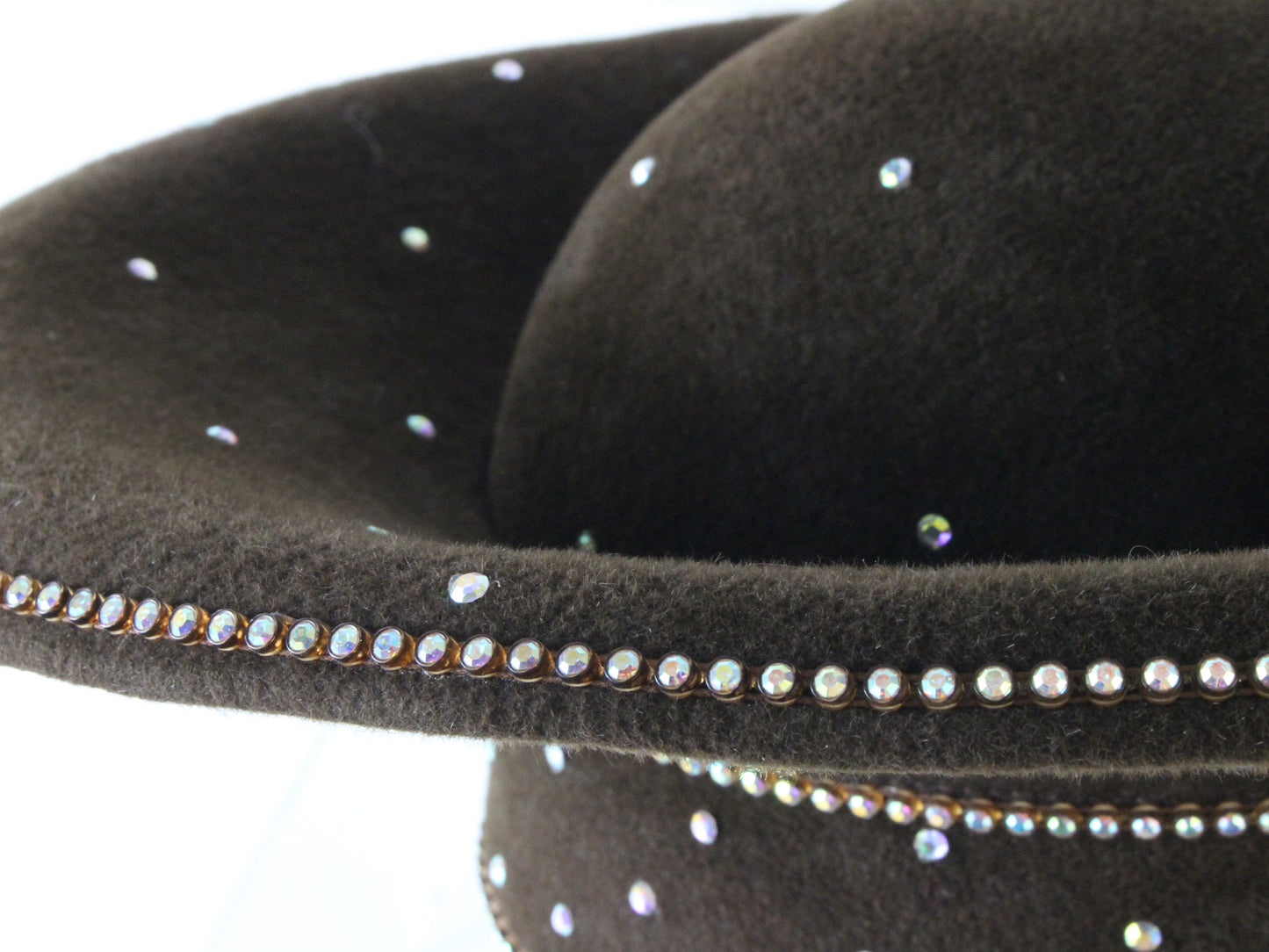 Makins New York Ladies Bronze Brown Felt Hat W/ Rhinestones 7 1/8 57cm