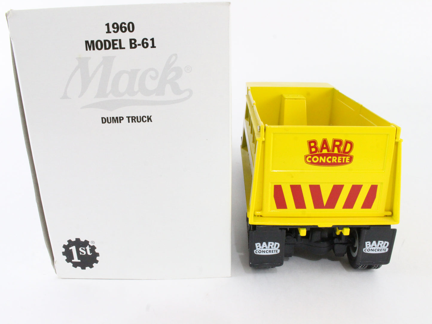 1960 Mack Model B-61 Dump Truck Bard Concrete First Gear 1:34 Model 19-1994