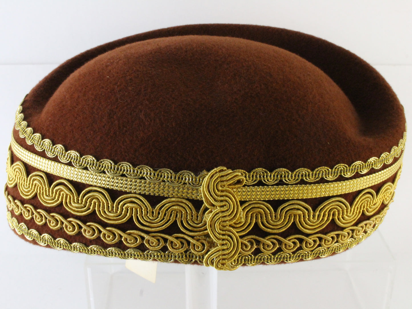 Sonni of California Ladies Brandy Brown Felt Hat W/ Gold Cord 6 7/8 55cm