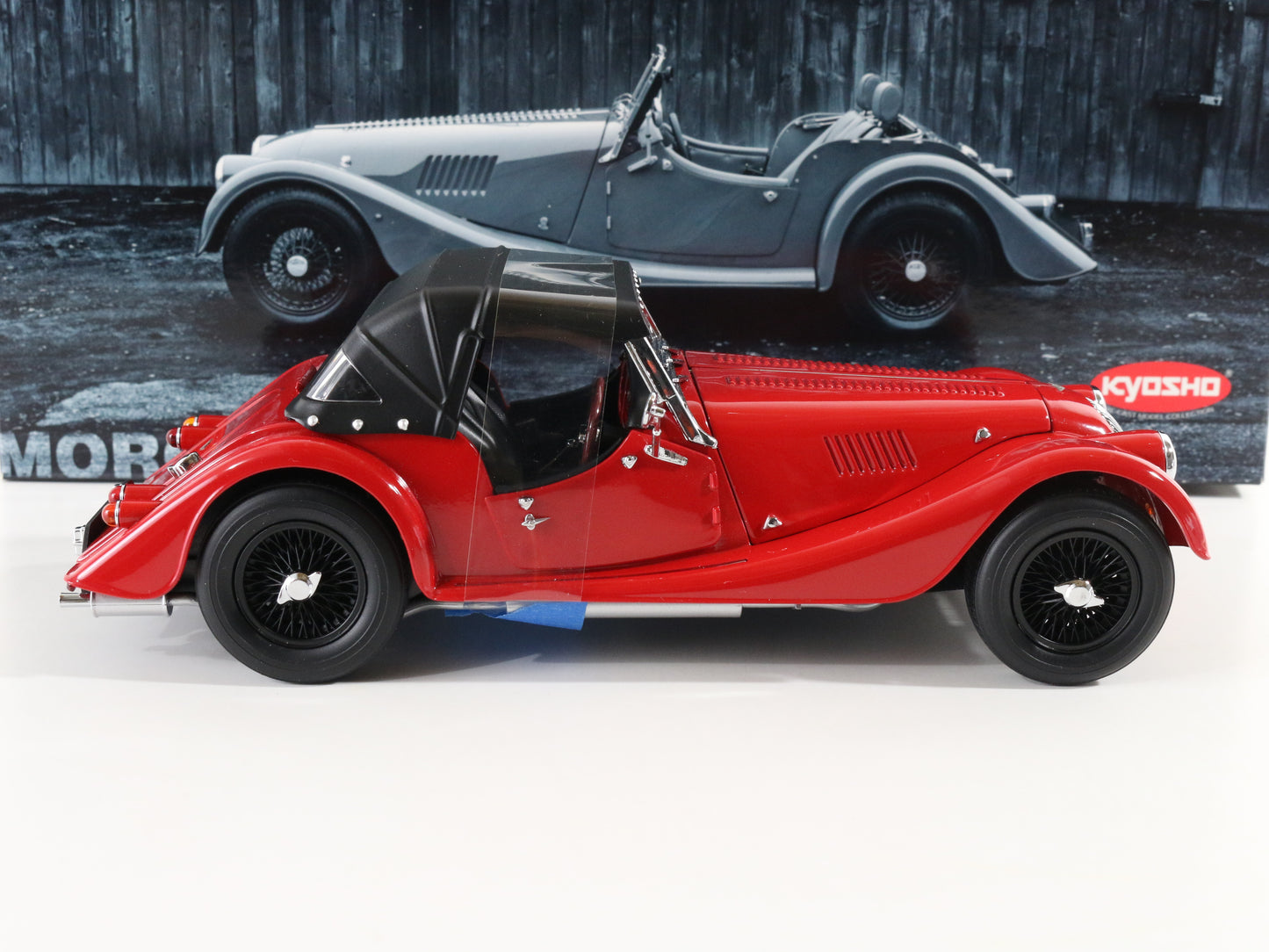 Morgan 4/4 Sport 2008 Red Convertible Kyosho 1:18 Model Car 08115r