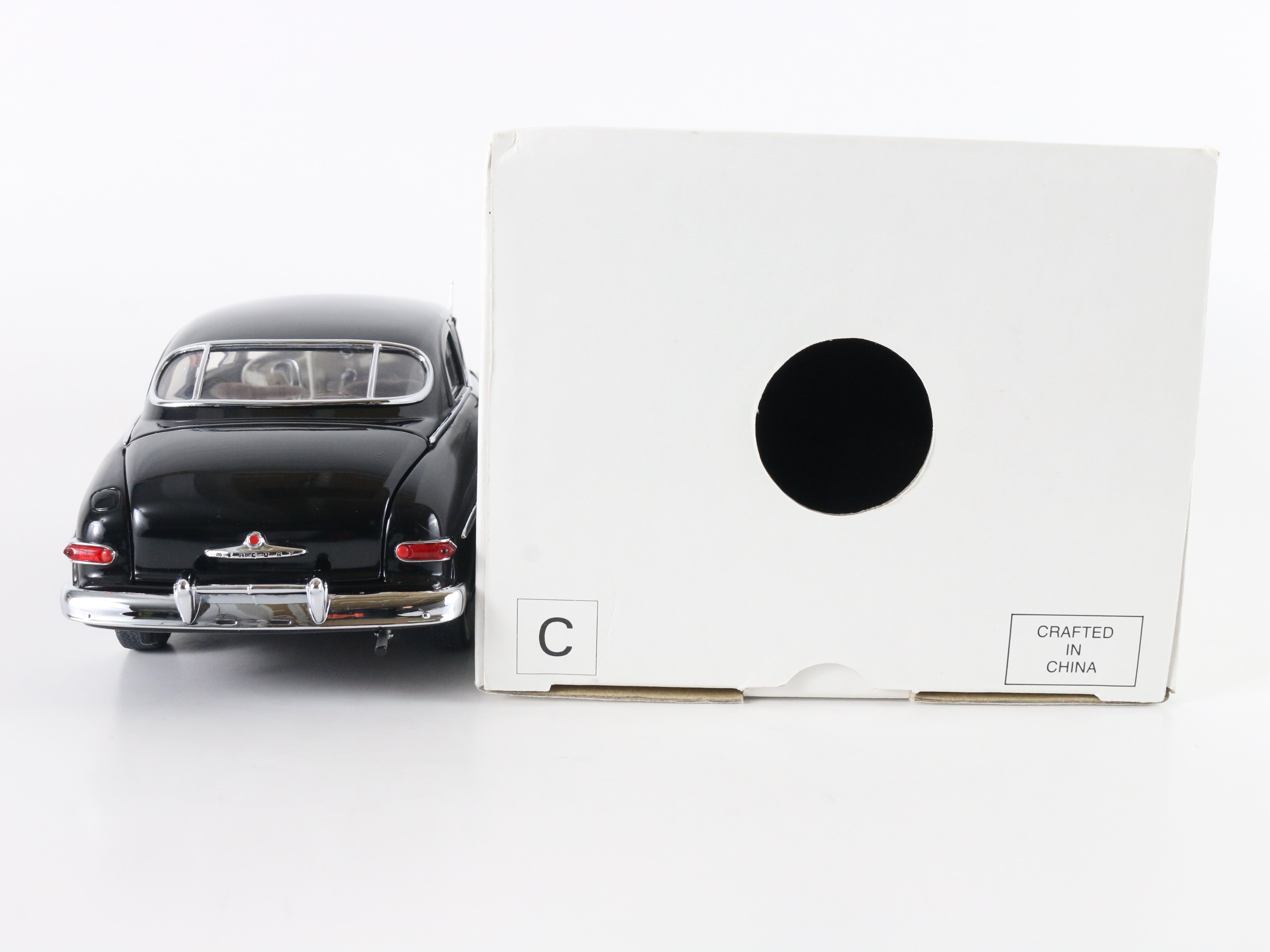 Danbury Mint 1:24 Die Cast Replica ~ 1949 Mercury Club Coupe