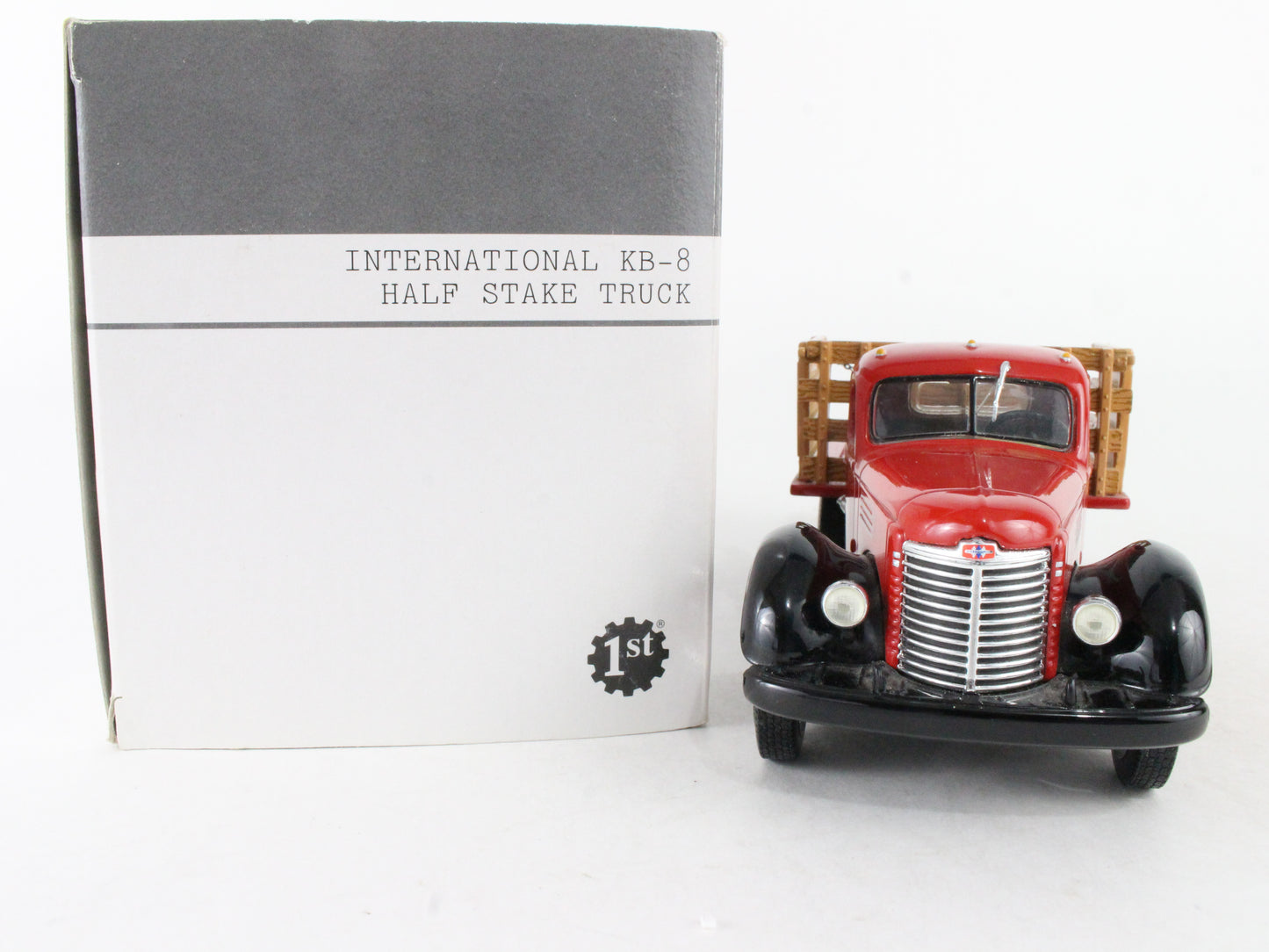 International K-8 Stake Truck First Gear 1:34 Scale Model 19-2539