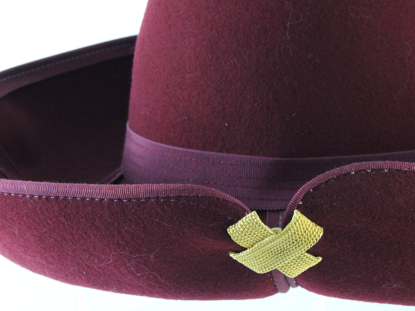 Don Anderson Ladies Elegant Wine Red Wool Felt Hat W/ Gold Details 6 7/8 55cm