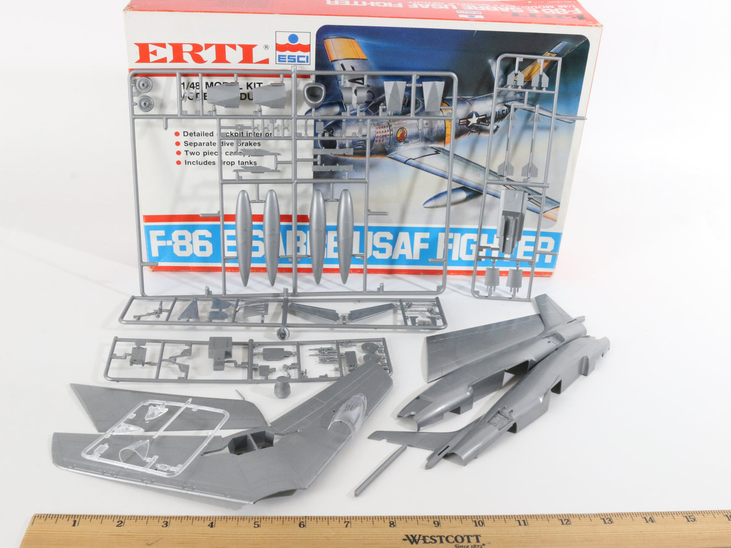 Sabre F-86 E USAF Fighter Jet Plane ERTL Esci 1:48 Plastic Kit 8211-8241