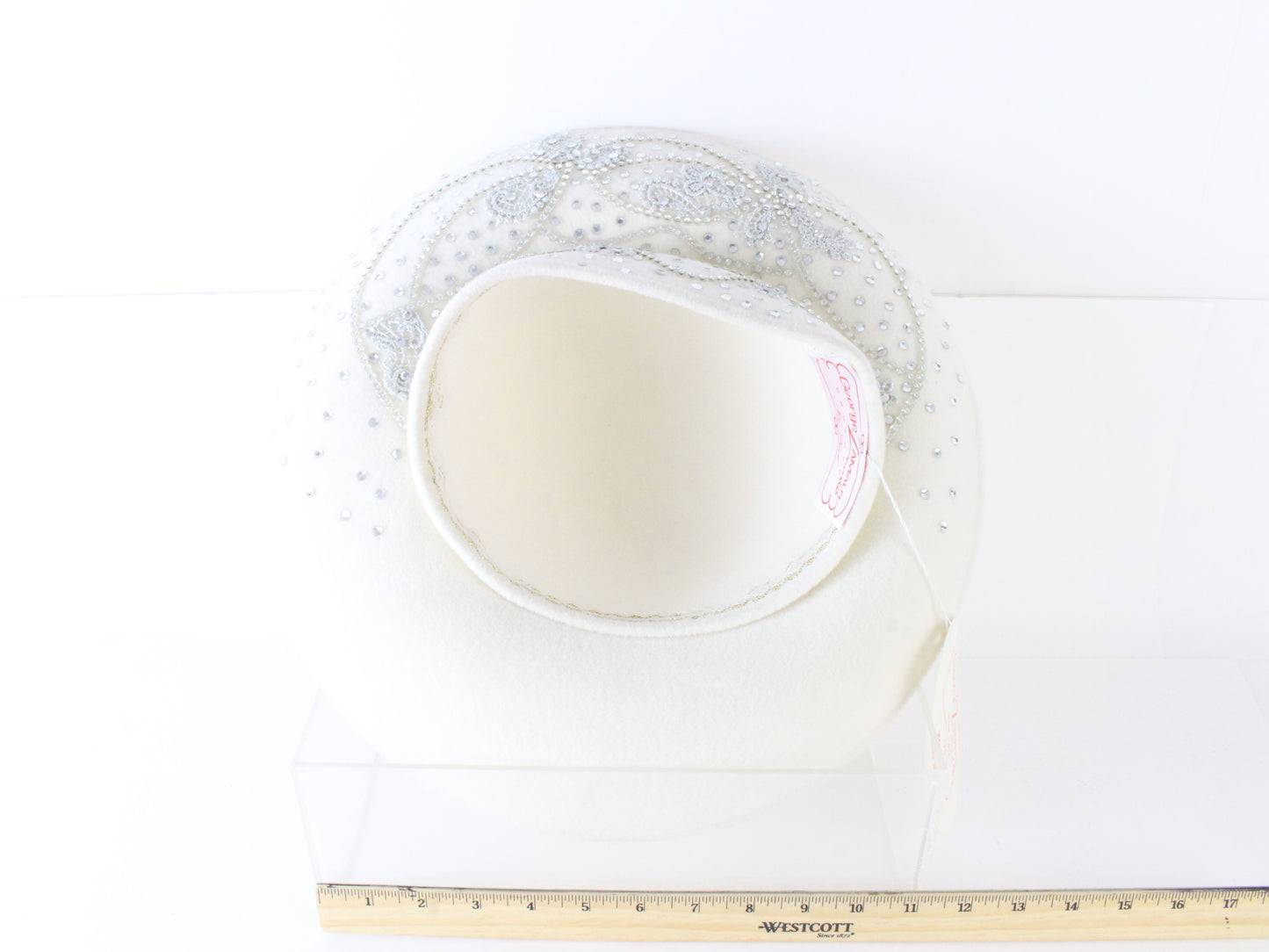 George Zamaul Ladies Elegant Couture White Felt Hat W/ Rhinestones 7 1/8 57cm