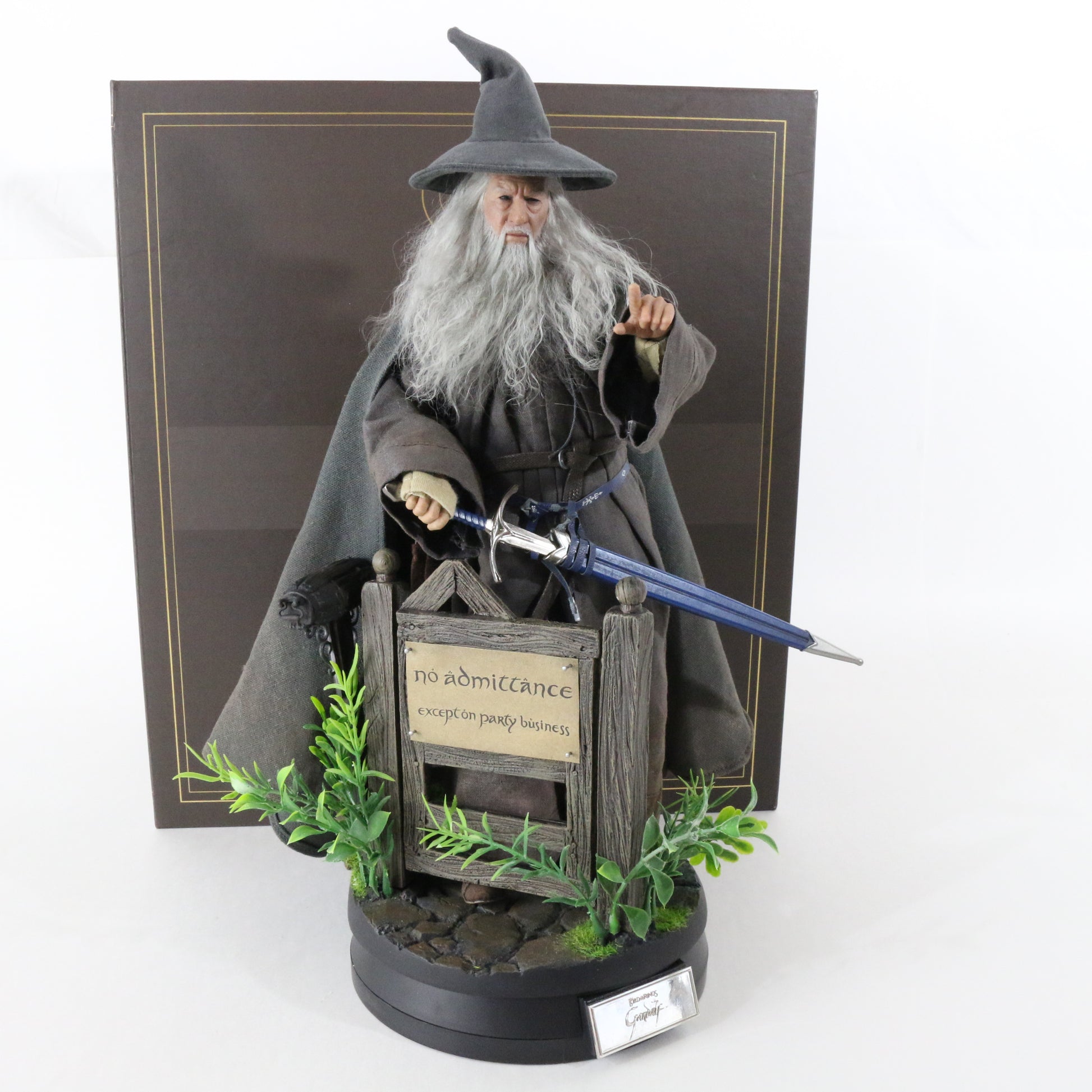 Gandalf The Grey Lord Of The Rings LOTR Asmus 1:6 Figure