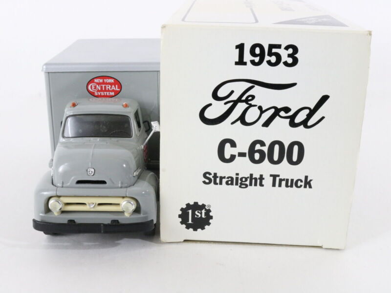 1953 Ford C-600 Straight Truck New York Central First Gear 1:34 Model 19-1436