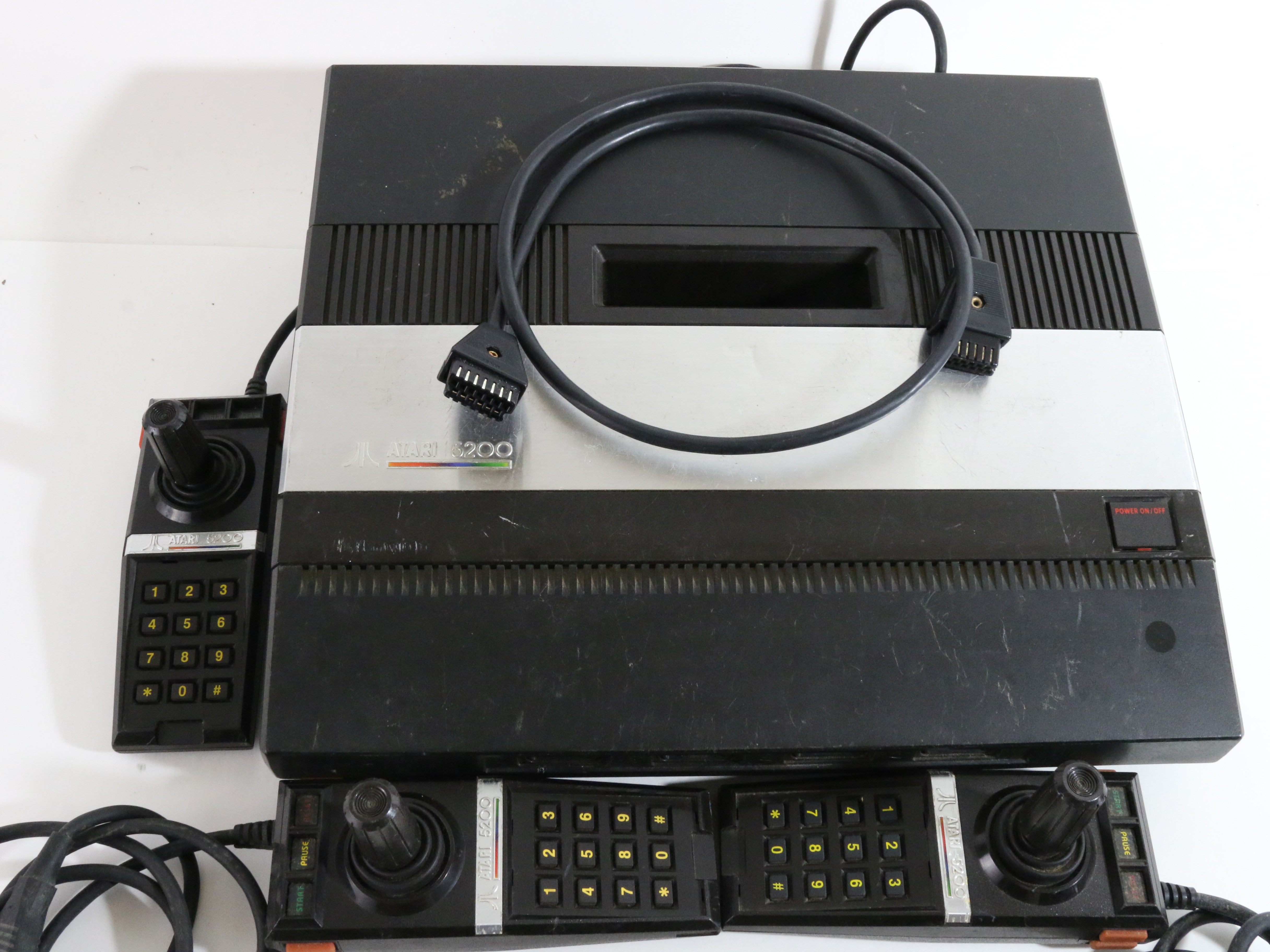 ATARI 5200 CONSOLE, shops 3 GAMES