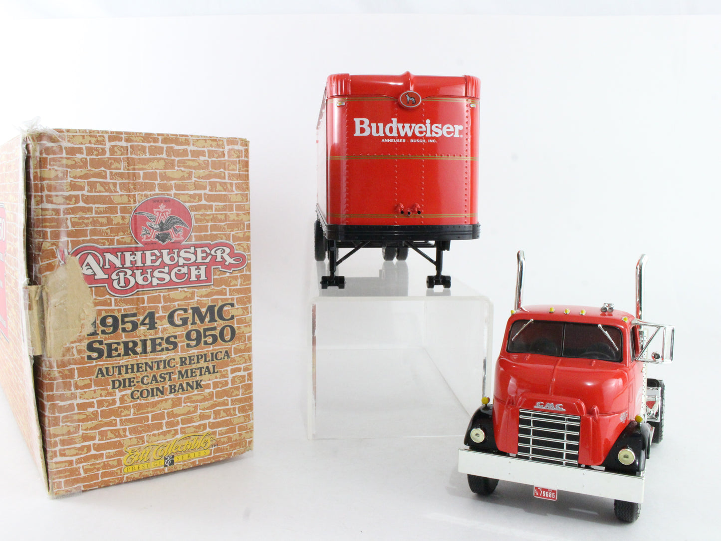 1954 GMC Series 950 Prestige Series Budweiser Coin Bank ERTL Scale Model H609