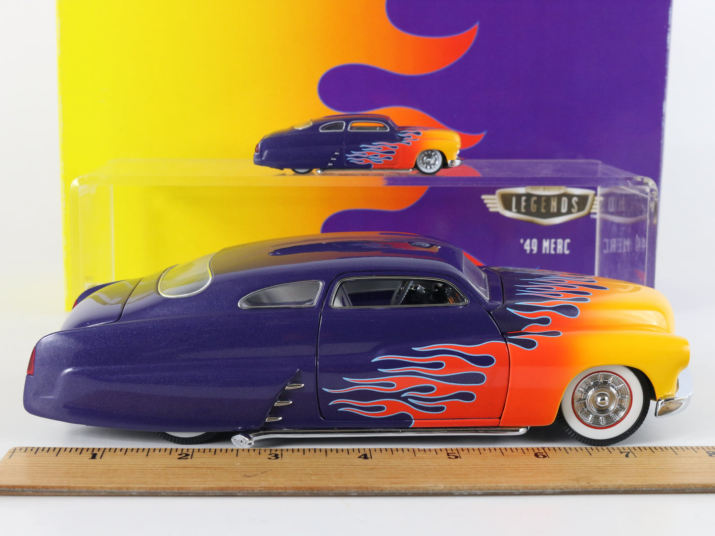 1949 Mercury Purple & Flames Hot Wheels Legends 1:24 1:64 Set Of 2 B8770