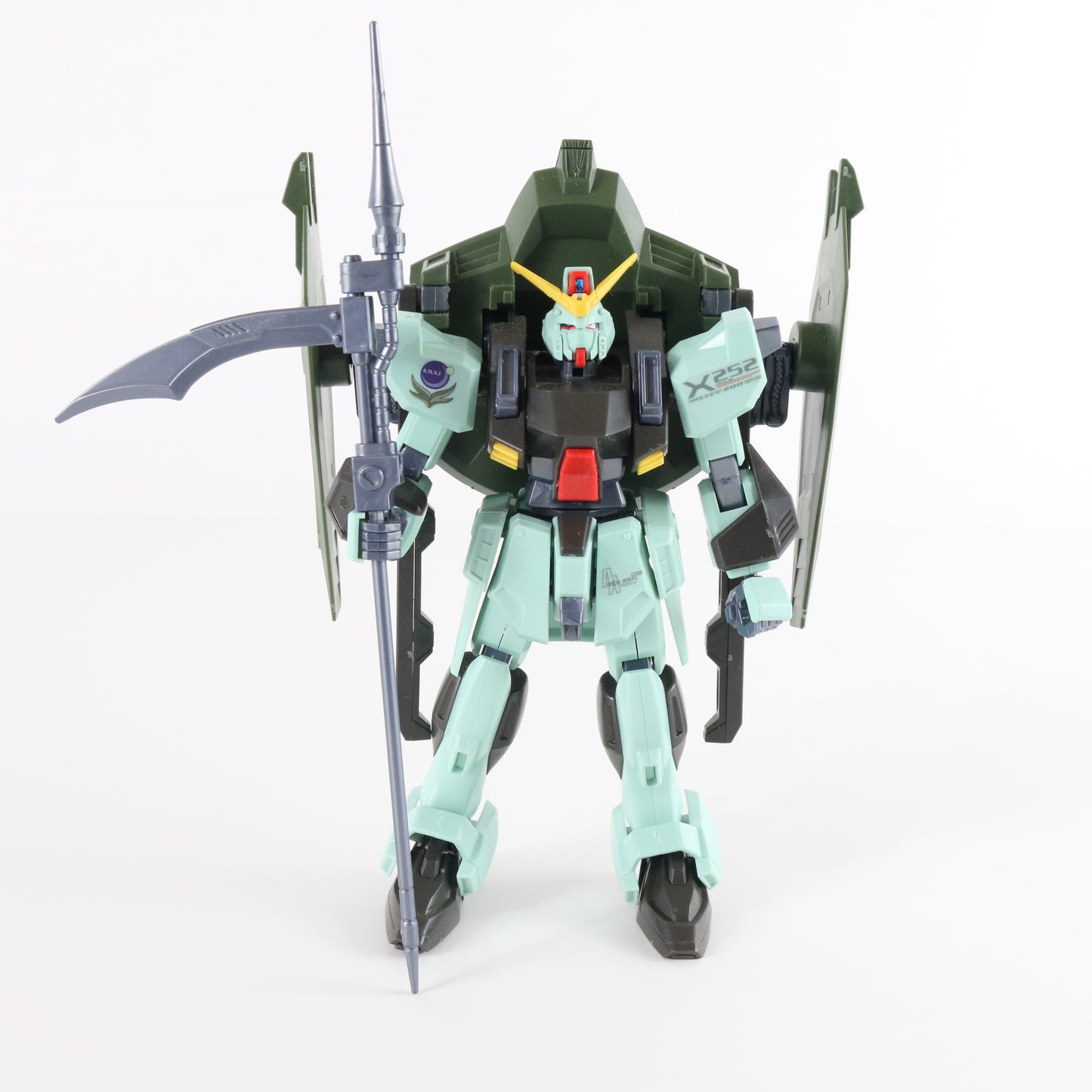 Forbidden Gundam Full Mechanics Fm Gat-x252 Bandai 1:144 Model Kit BUILT