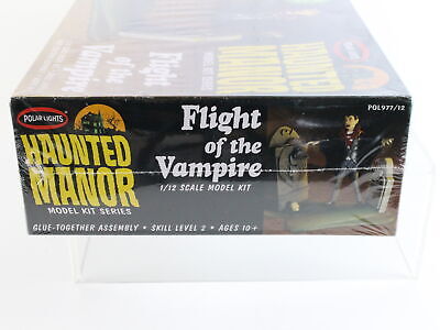 Polar Lights 1/12 Kit Haunted Manor Flight Of The Vampire Pol977/12