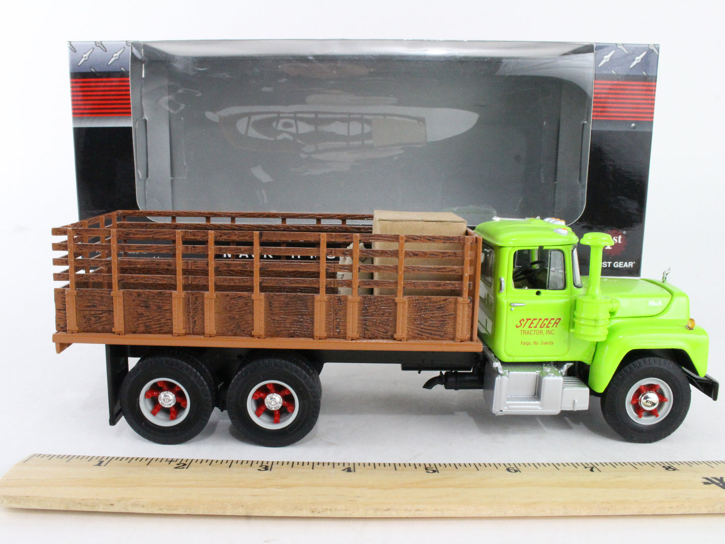 Mack R Model Stake Truck Steiger First Gear 1:34 Model 19-3914