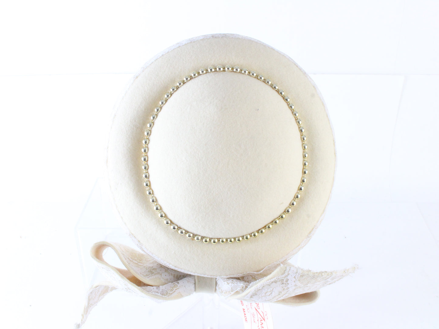 George Zamaul New York Ladies Off White and Gold Felt Hat W/ Lace 7 56cm