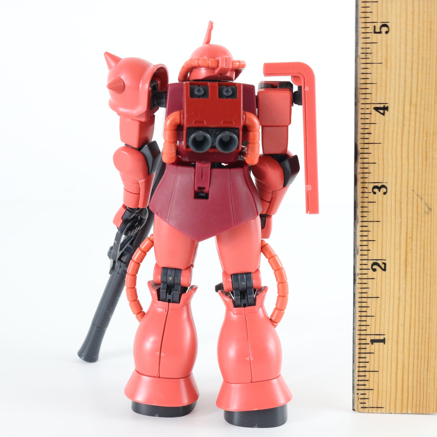 Chars Zaku Pink Gundam Bandai 1:144 Model BUILT