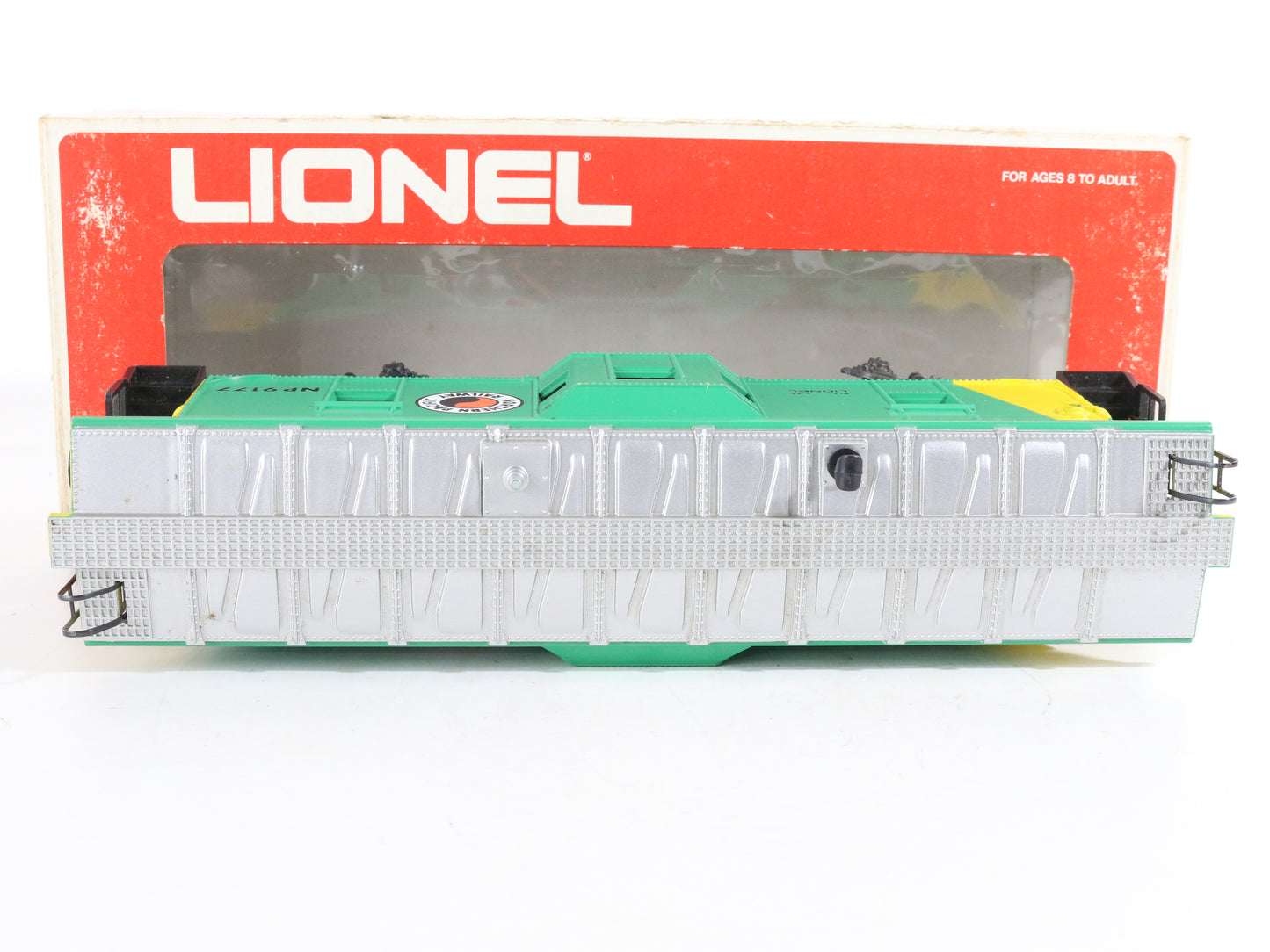 Lionel O 6-9177 Northern Pacific NP Illuminated Green Bay Window Caboose