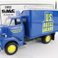 1952 GMC Dry Goods Van Us Royal Tires First Gear 1:34 Model 19-1504