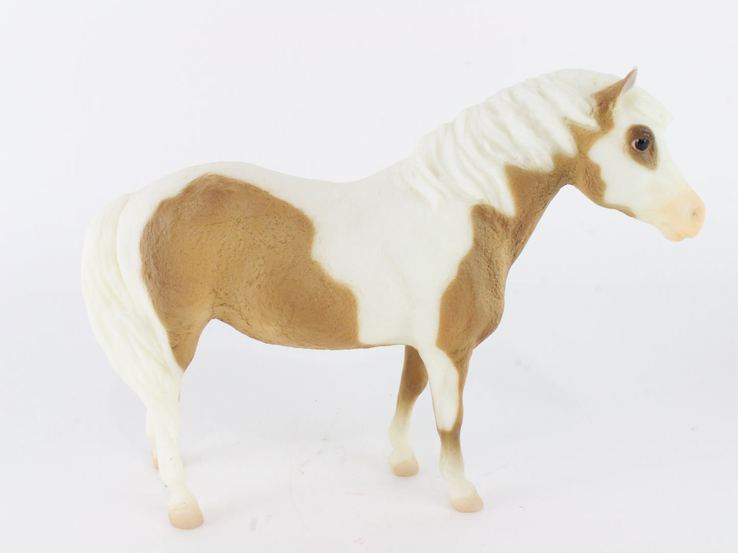 Misty Of Chincoteague Matte Palomino Tobiano Breyer #1157 2013 Traditional Size