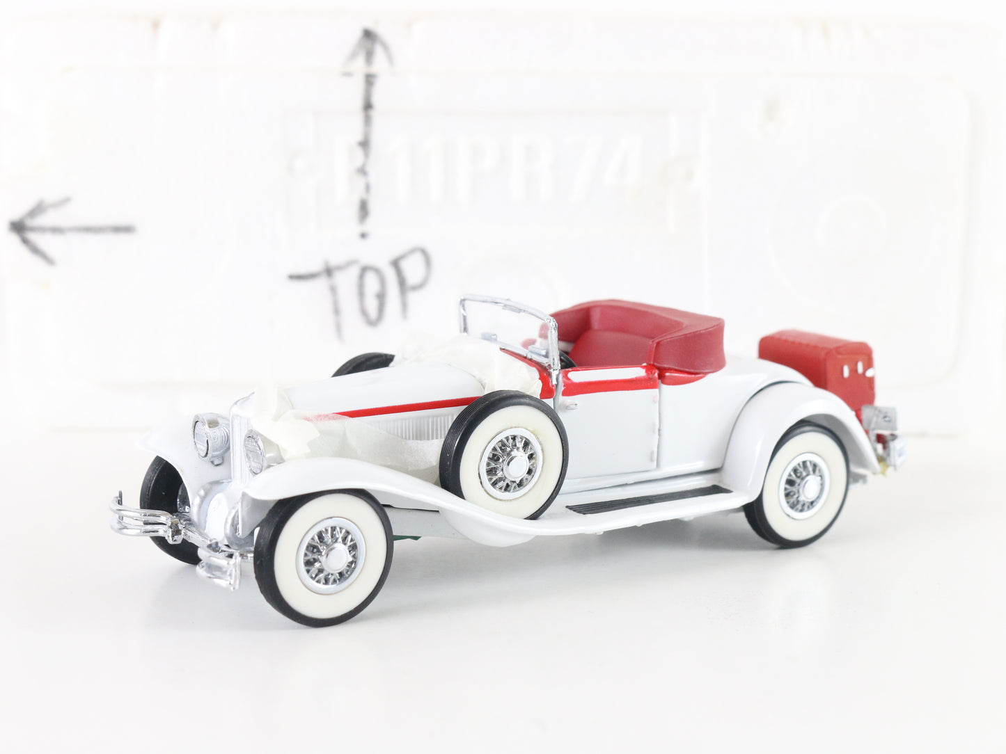 1929 Cord L29 Cabriolet Franklin Mint White Model