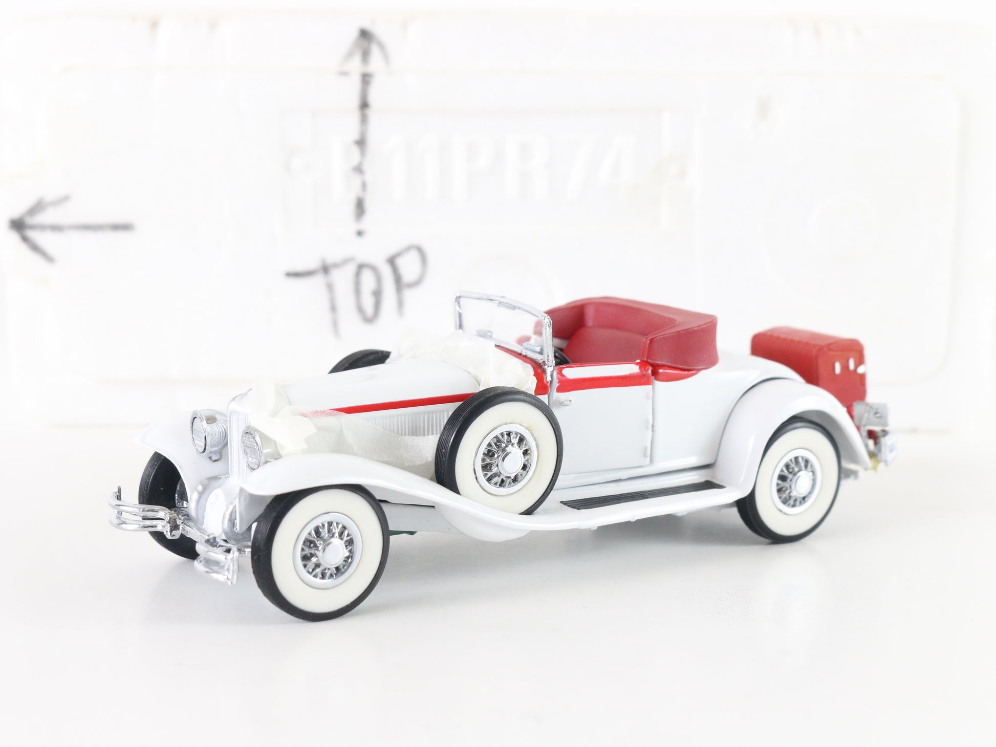 1929 Cord L29 Cabriolet Franklin Mint White Model