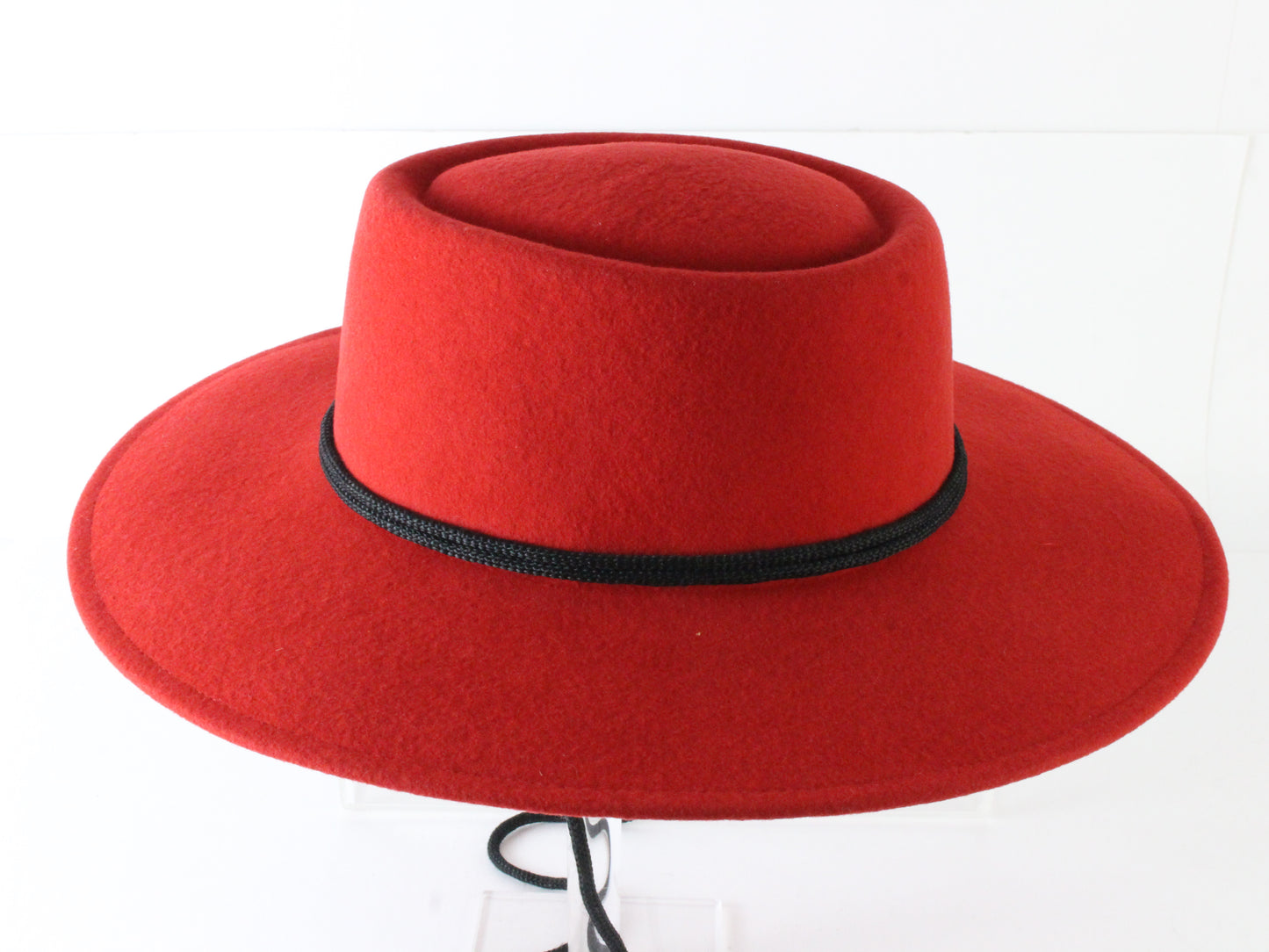 Jack Mcconnell New York Ladies Red Straw Hat W/ Rhinestones 7 1/4 58cm