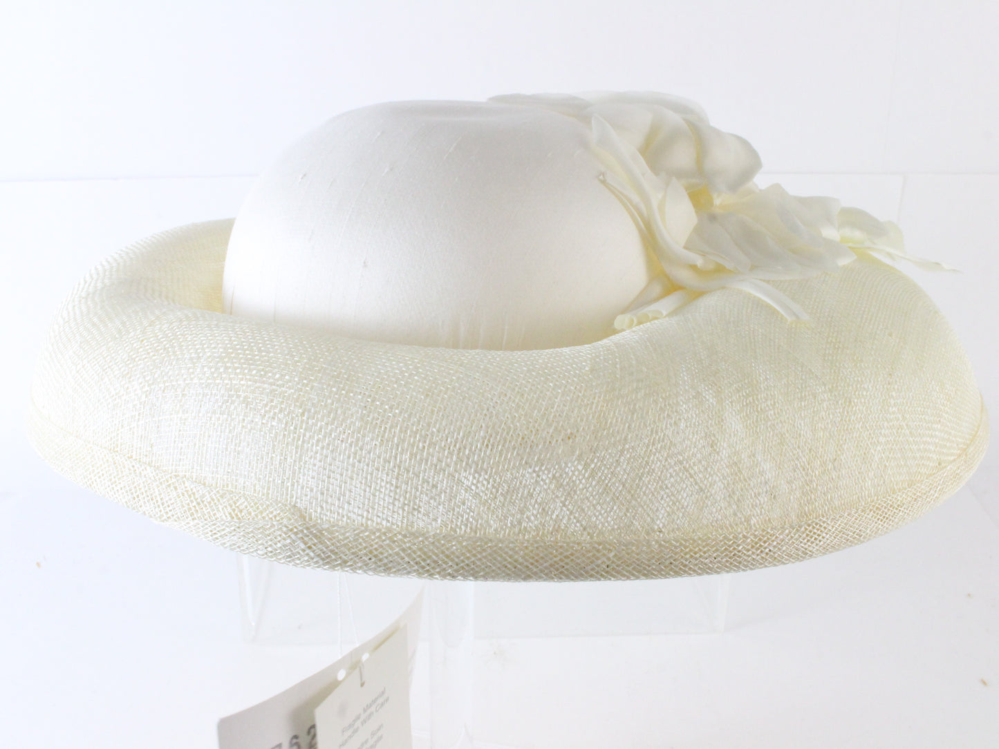 Peter Bettley London Ladies Boutique White Straw Hat W/ Flowers 7 56cm