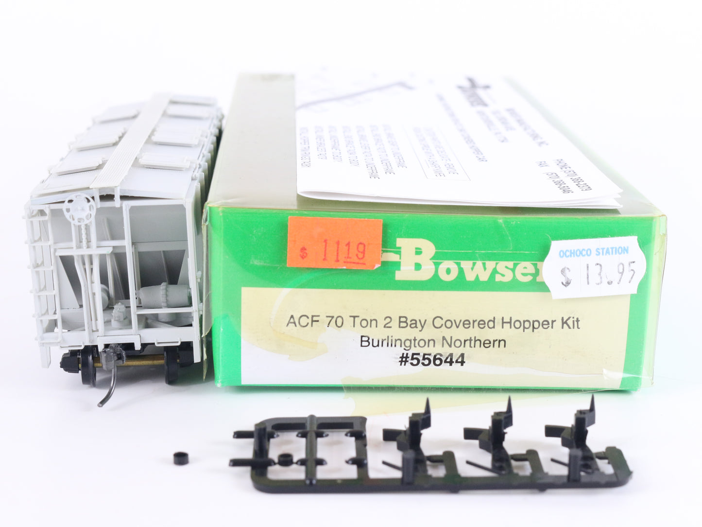 Burlington Northern BN 430369 ACF 70t 2 Bay Covered Hopper Bowser HO BUILT 55644