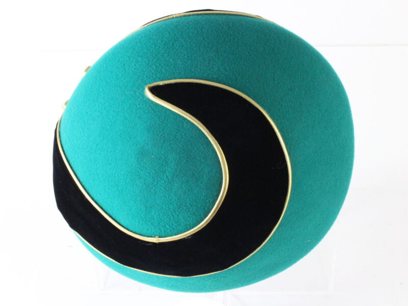 Jack Mcconnell Boutique Ladies Green And Black Wool Felt Hat W/ Gold Accent