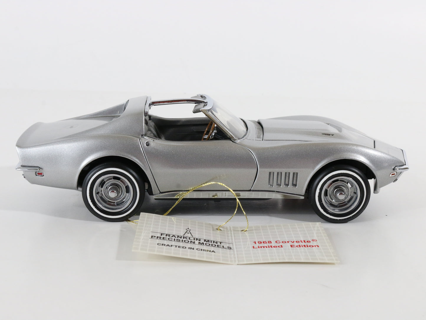 Franklin Mint 1:24 1968 Chevrolet Corvette Limited Ed Silver Model Car