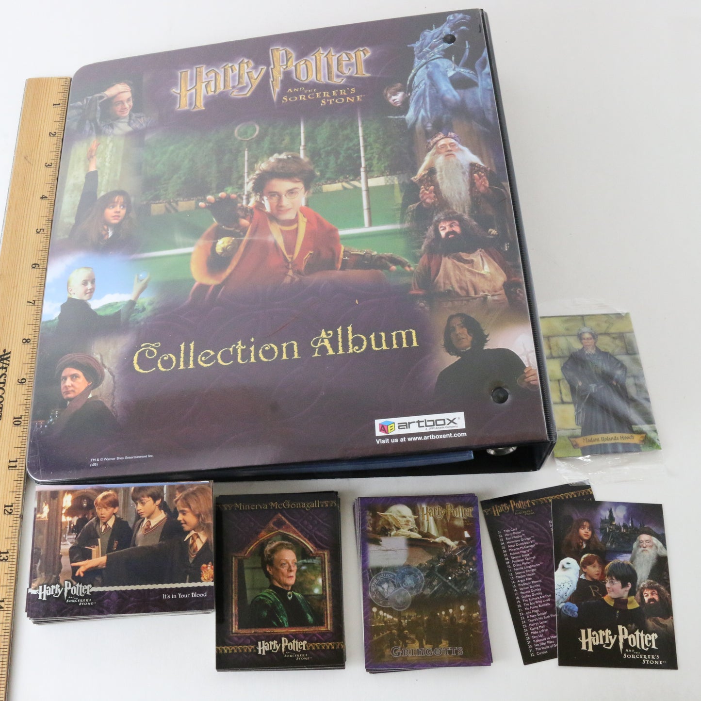 Lot Of 99 Trading Cards Harry Potter Sorcerers Stone W/ Original Binder Artbox