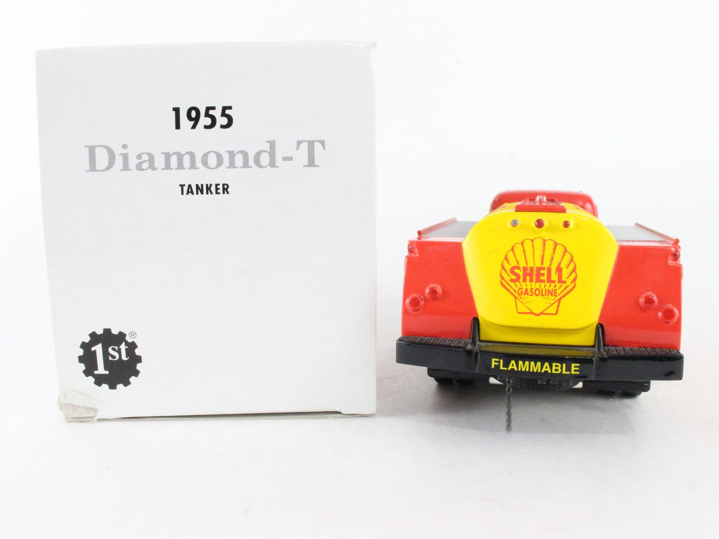 1955 Diamond-t Tanker Shell First Gear 1:34 Scale Model 19-2046