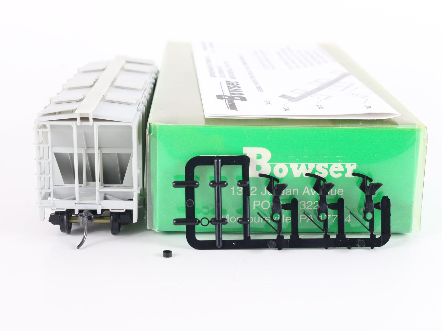 Burlington Northern BN 430369 ACF 70t 2 Bay Covered Hopper Bowser HO BUILT 55644