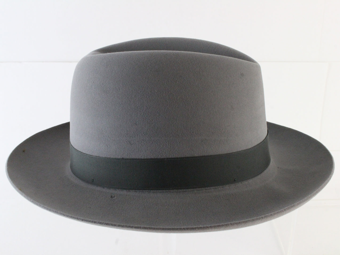 Royal Biltmore Mens Gray Classic Felt Fedora W/ Feathers and Pin 7 56cm