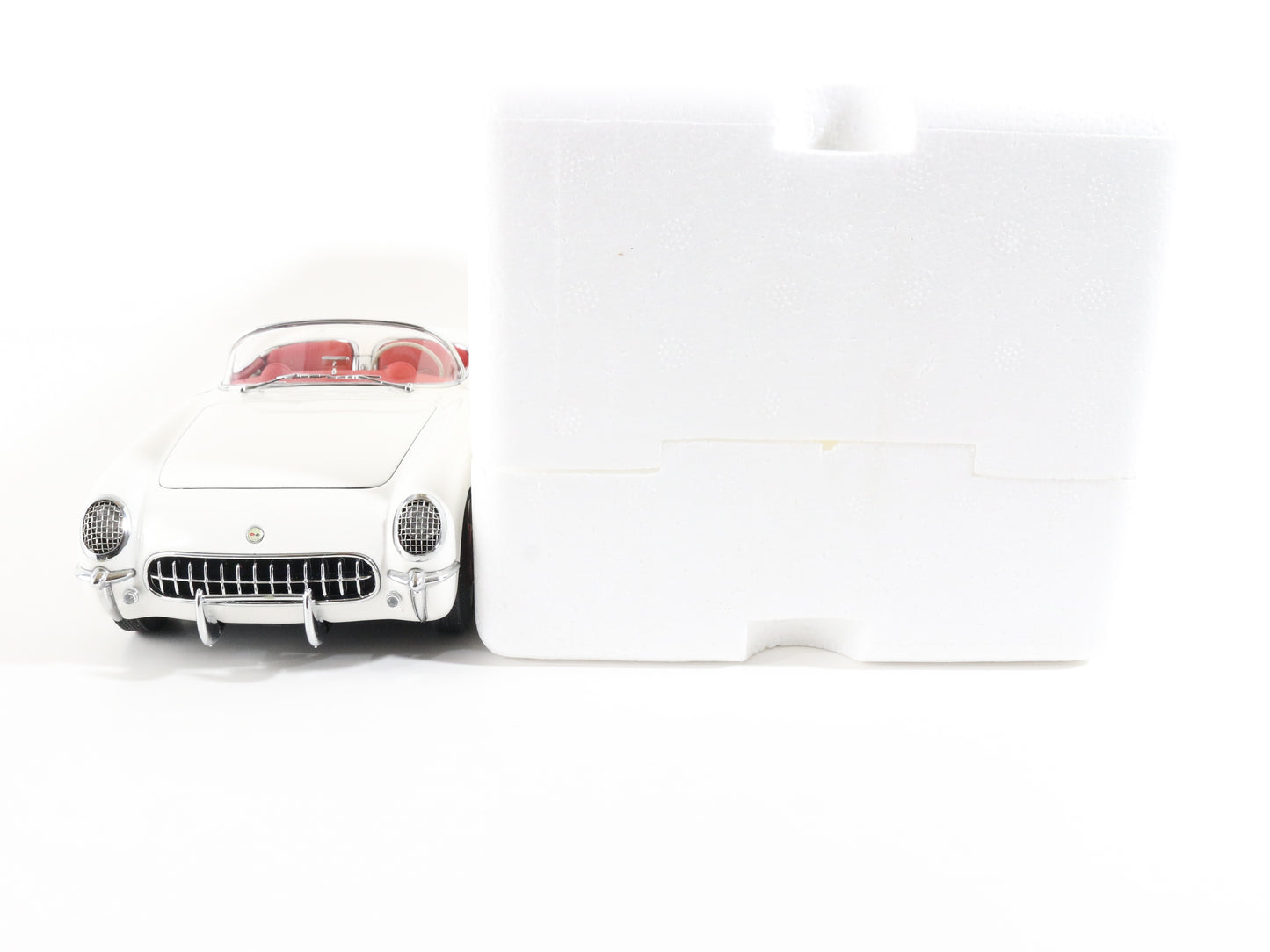 1953 Chevrolet Chevy Corvette Polo White Autoart Millennium 1:18 Model Car 71081