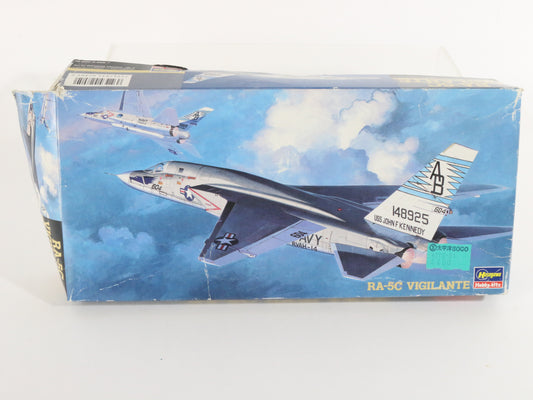 Vigilante RA-5c Fighter Jet Plane Hasegawa Plastic Airplane Kit 1:72 02805