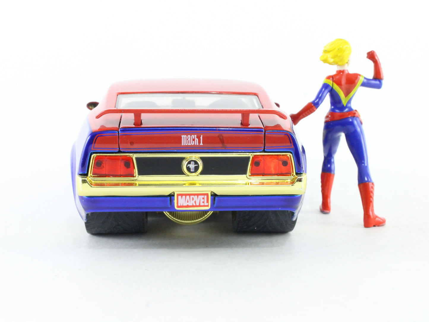 Captain Marvel & 1973 Ford Mustang Mach 1 Jada 1:24 Scale Model 31194