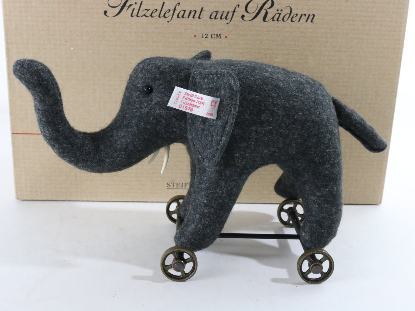 Steiff Felt Elephant On Wheels FILZELEFANT 2004 Club Edition + Box Animal 01676