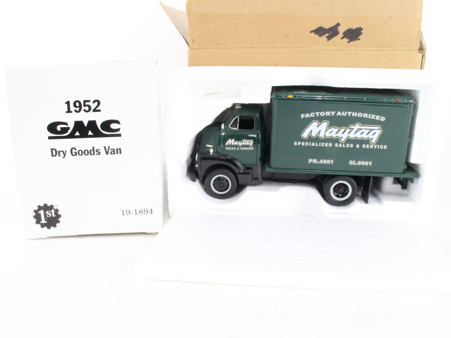 1952 GMC Dry Goods Van Maytag First Gear 1:34 Model 19-1894