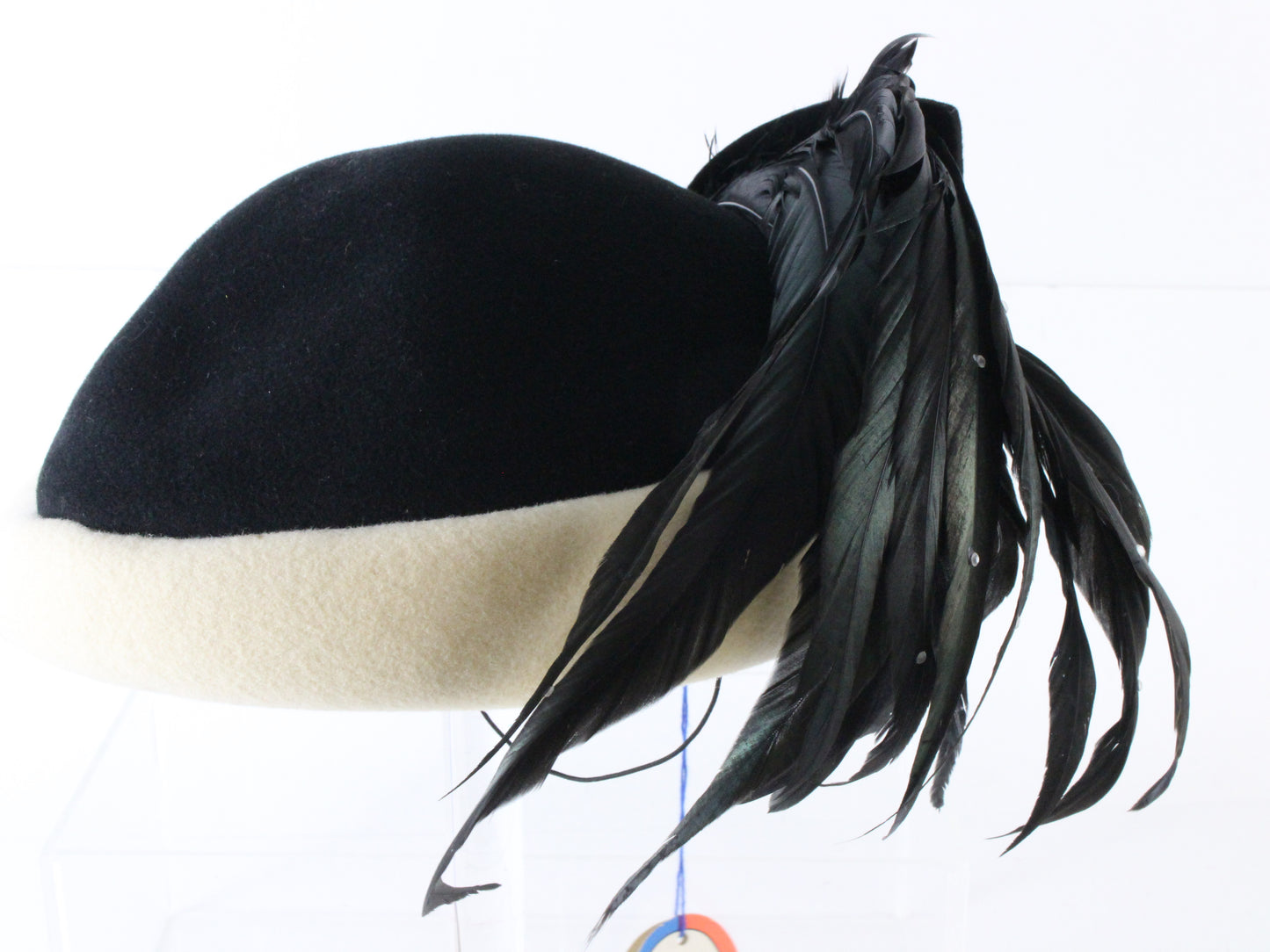 Mr John Classic Ladies Black and White Wool Felt Hat W/ Feathers 6 7/8 55cm