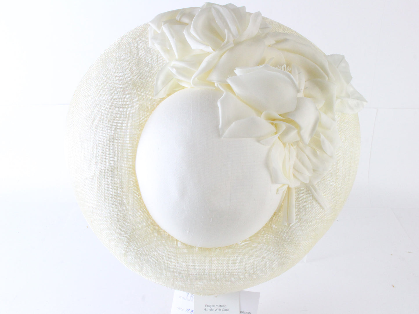 Peter Bettley London Ladies Boutique White Straw Hat W/ Flowers 7 56cm