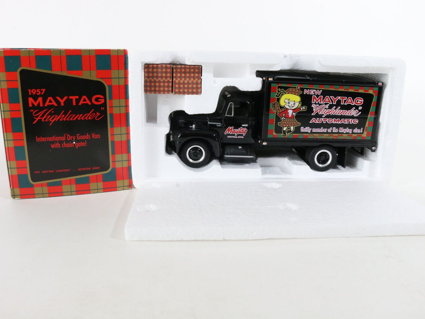 1957 International Dry Goods Van Maytag Highlander First Gear 1:34 19-2540