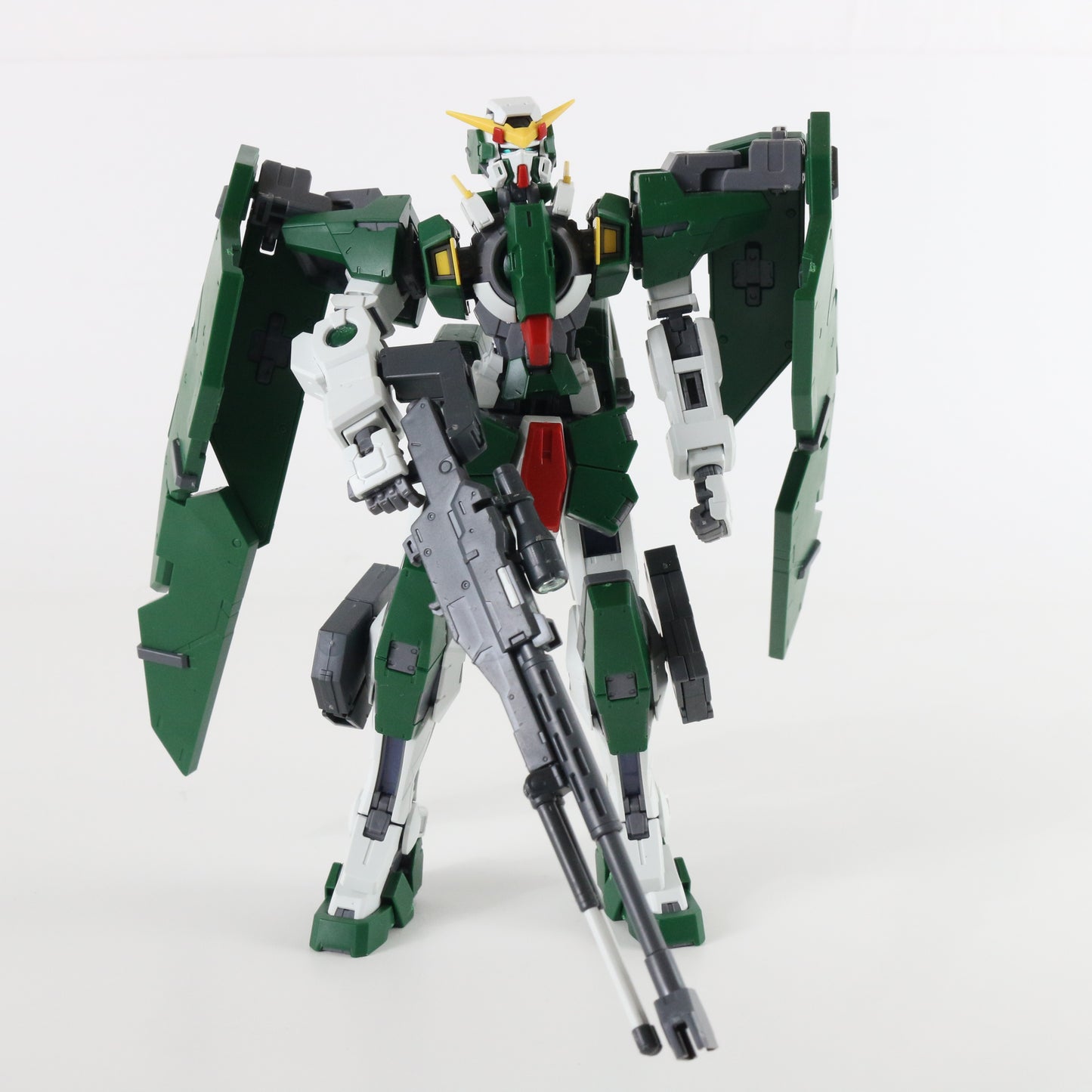 Dynames Double Zero Gundam Mobile Suit Bandai Hobby 1:100 Model BUILT