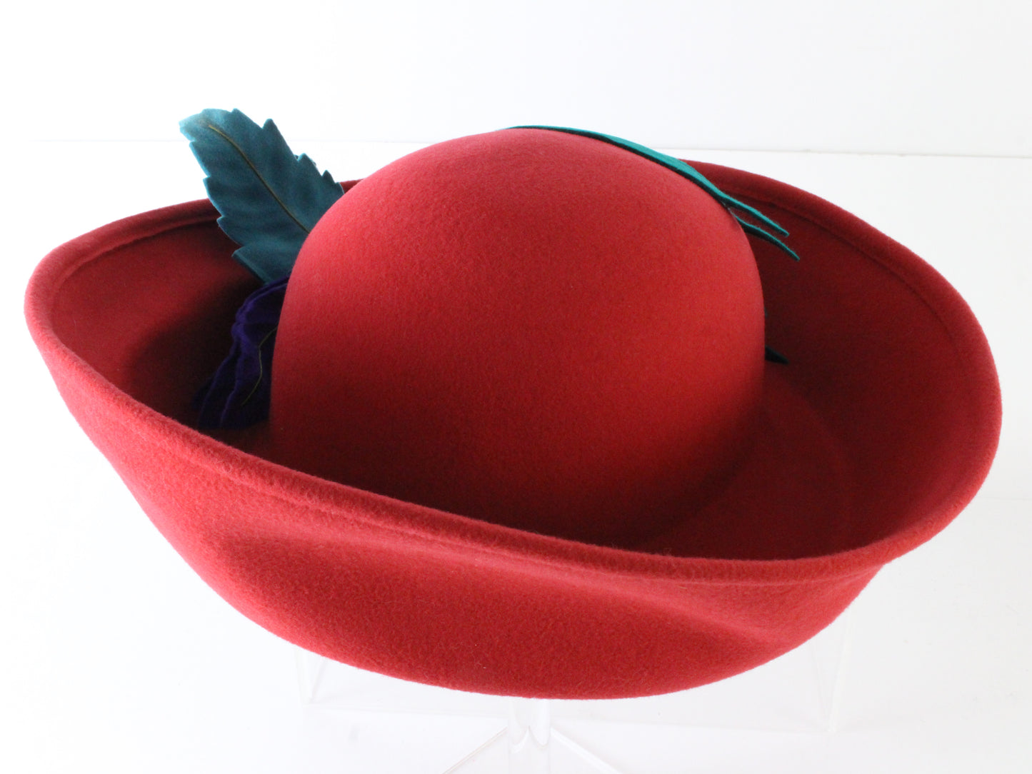 B Michael New York Ladies Elegant Couture Red Dragon Wool Felt Hat 7 56cm