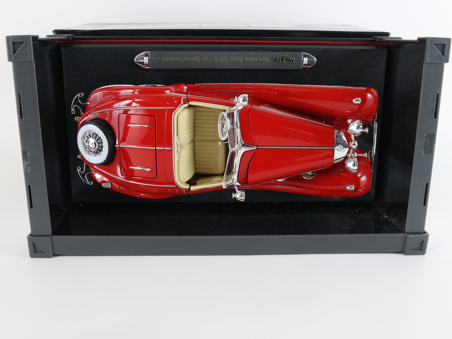 1936 Mercedes Benz 500 K Type Specialroadster Red Maisto Premiere 1:18 Model Car