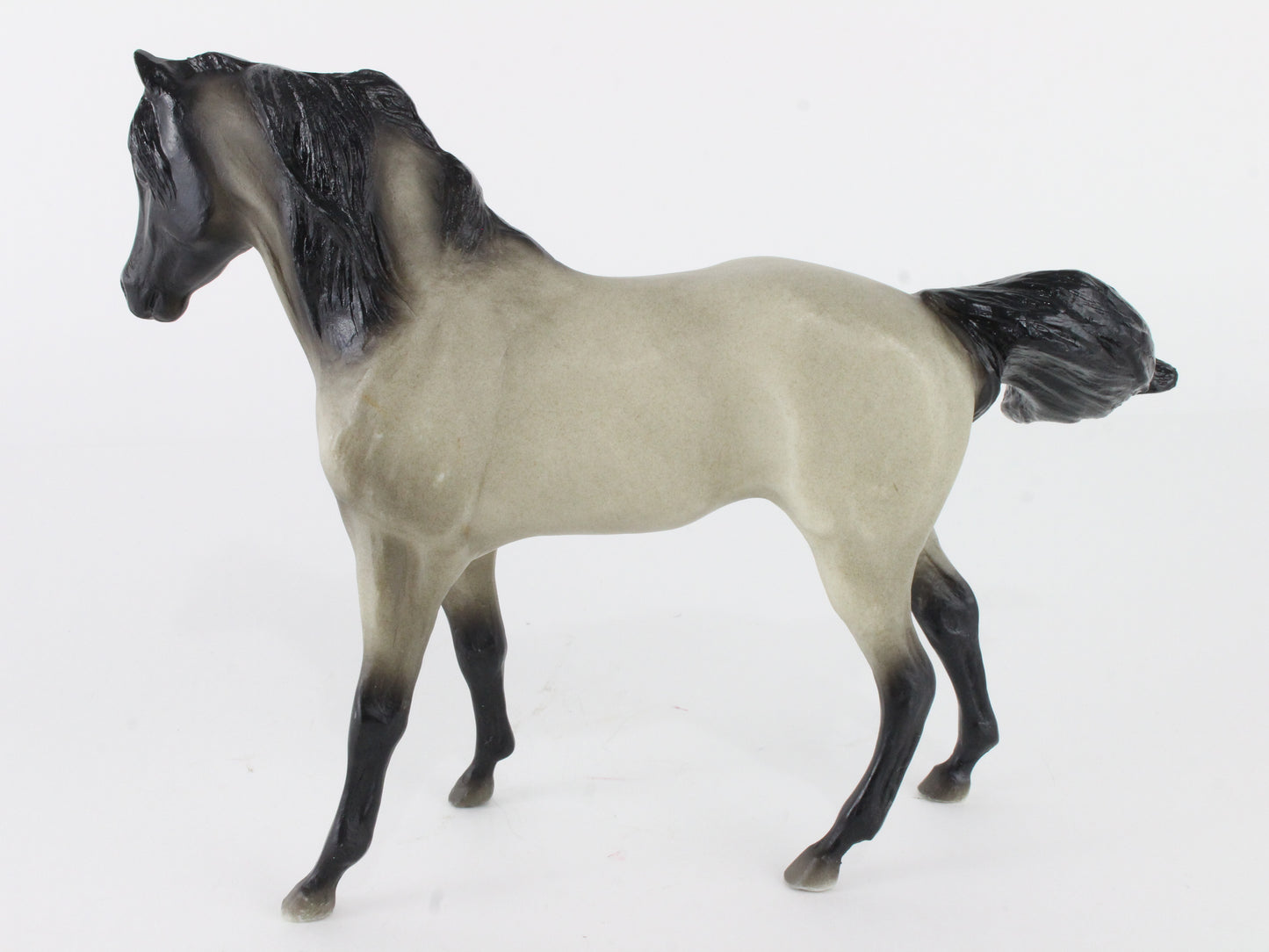 Clouds Legacy Blue Roan Breyer #1225 Classic Size Model Horse