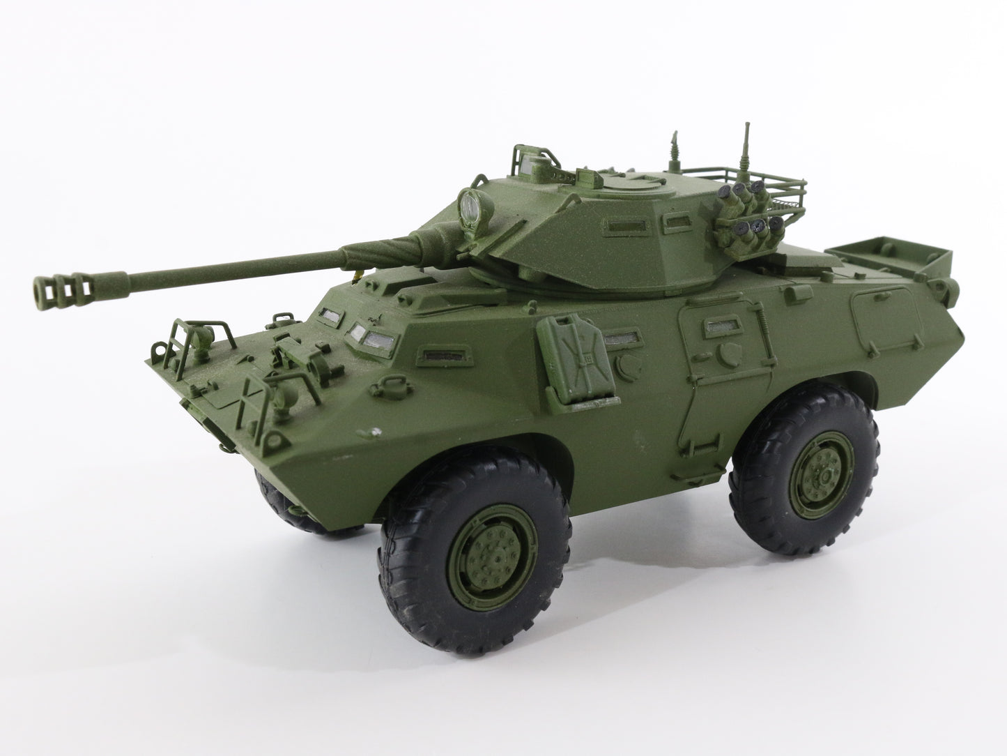 1:35 LAV-150 Commando AFV Model