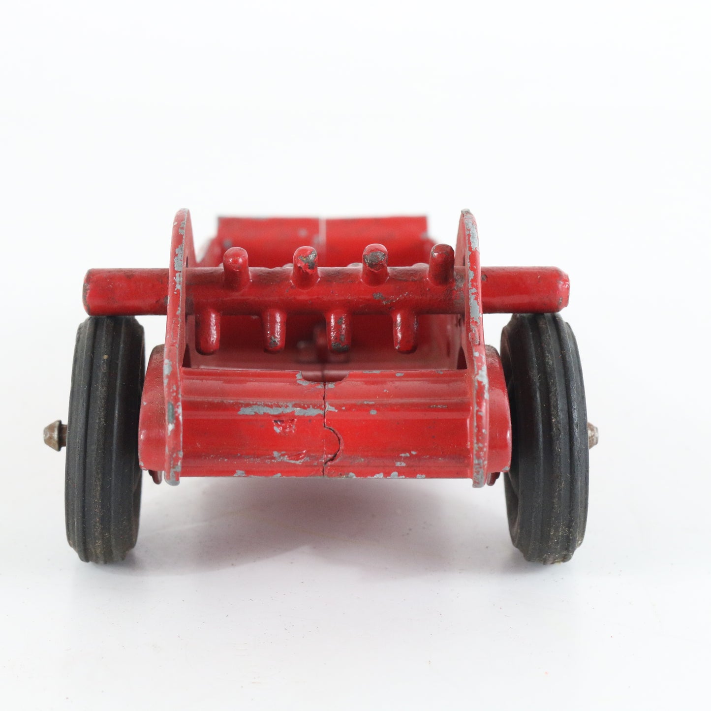 Vintage Red Tractor Spreader Diecast Hubley Kiddie Toy No. 50 6.5"