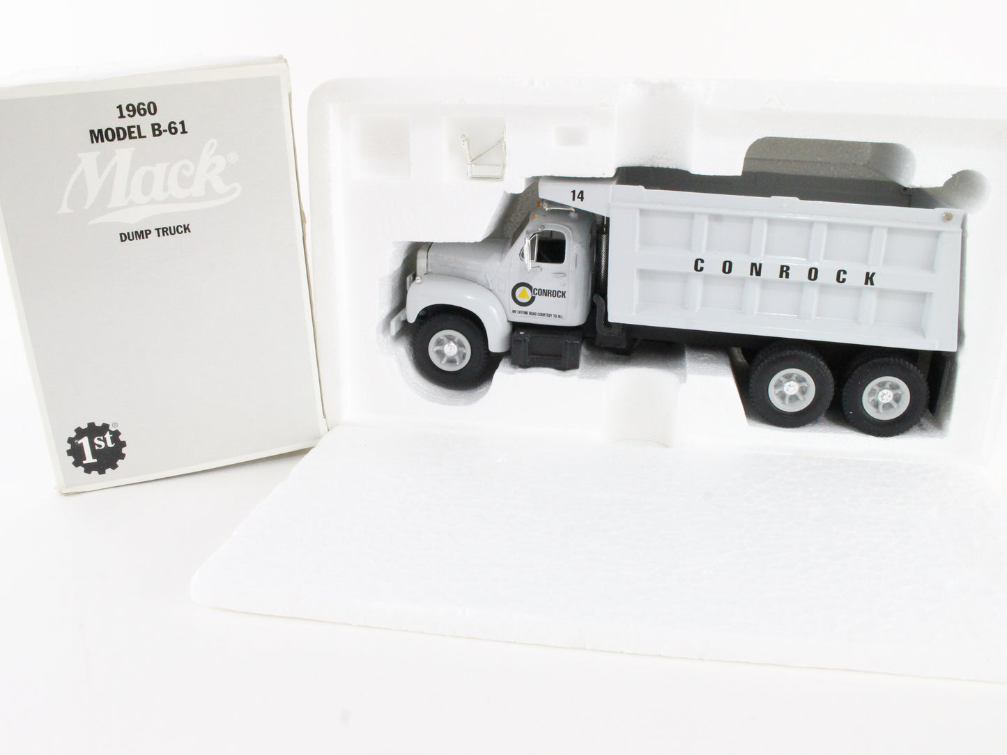 1960 Model B-61 Mack Dump Truck Conrock First Gear 1:34 Model 19-1956